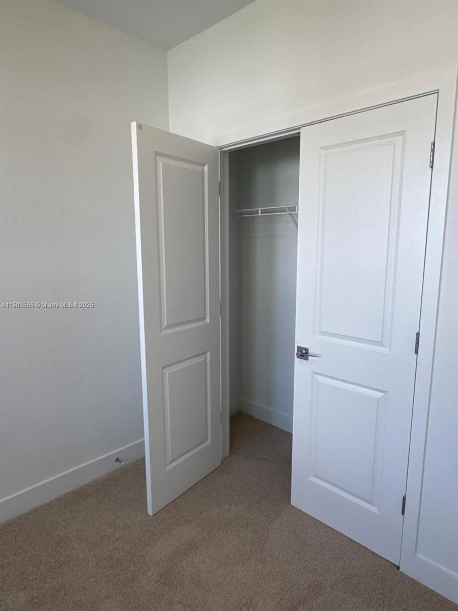 MERRICK SQUARE - Residential Lease