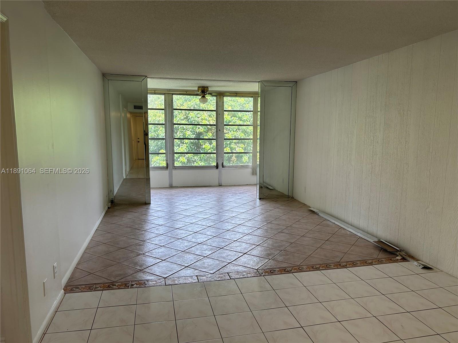 LIVE OAK CONDO FIVE - Residential Lease
