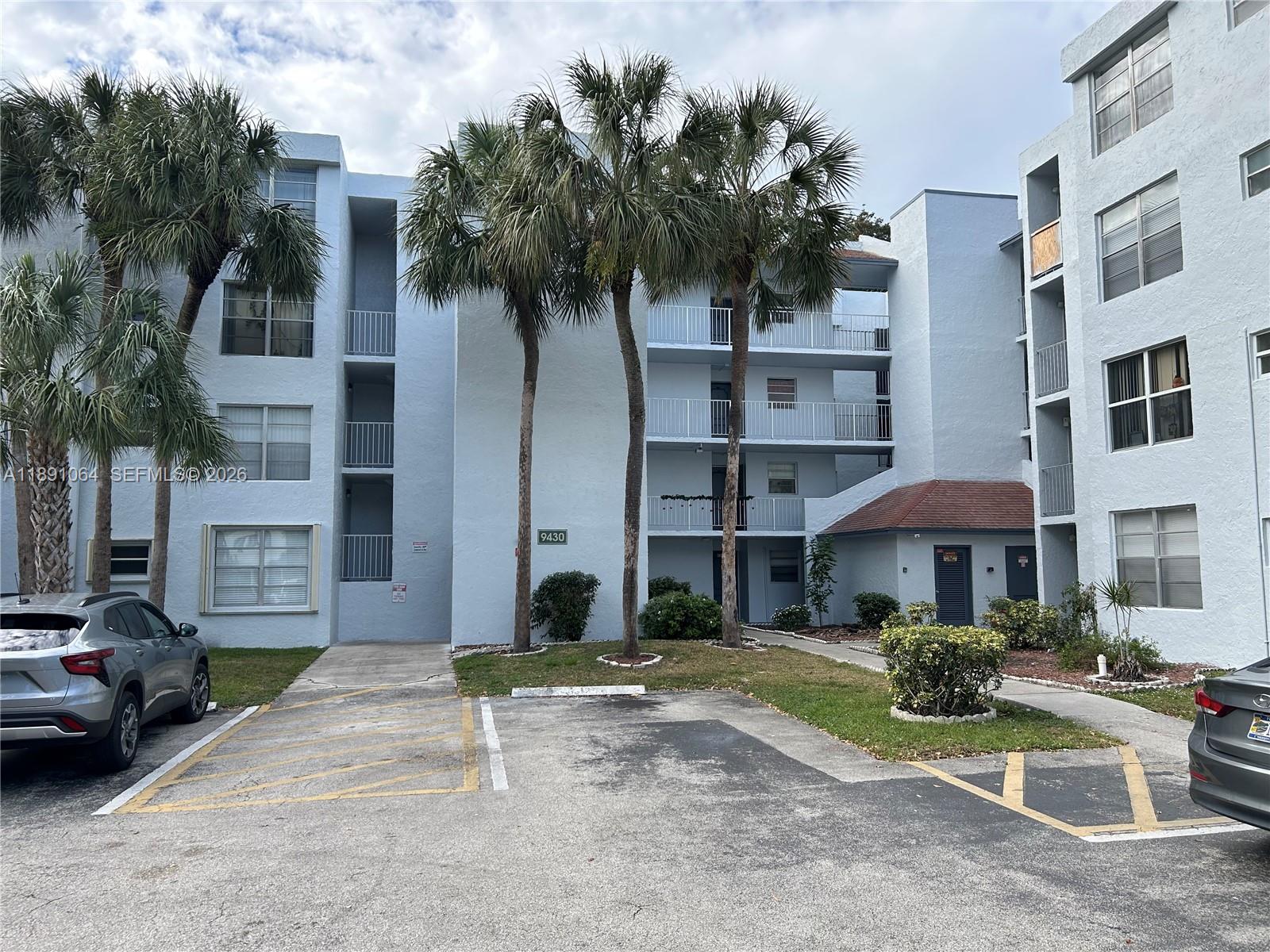 LIVE OAK CONDO FIVE - Residential Lease