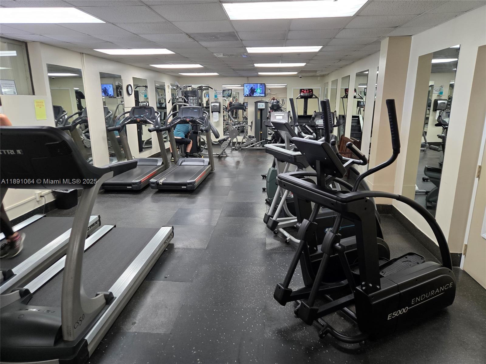 LIVE OAK CONDO FIVE - Residential Lease