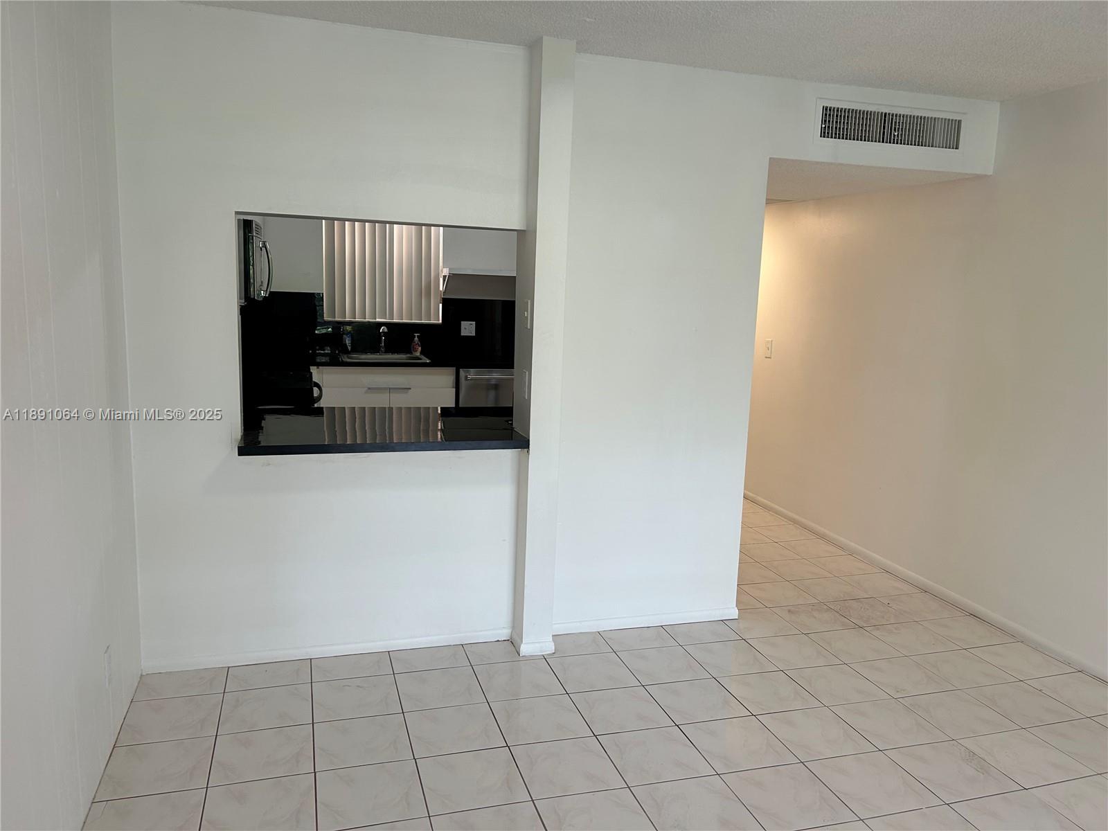 LIVE OAK CONDO FIVE - Residential Lease