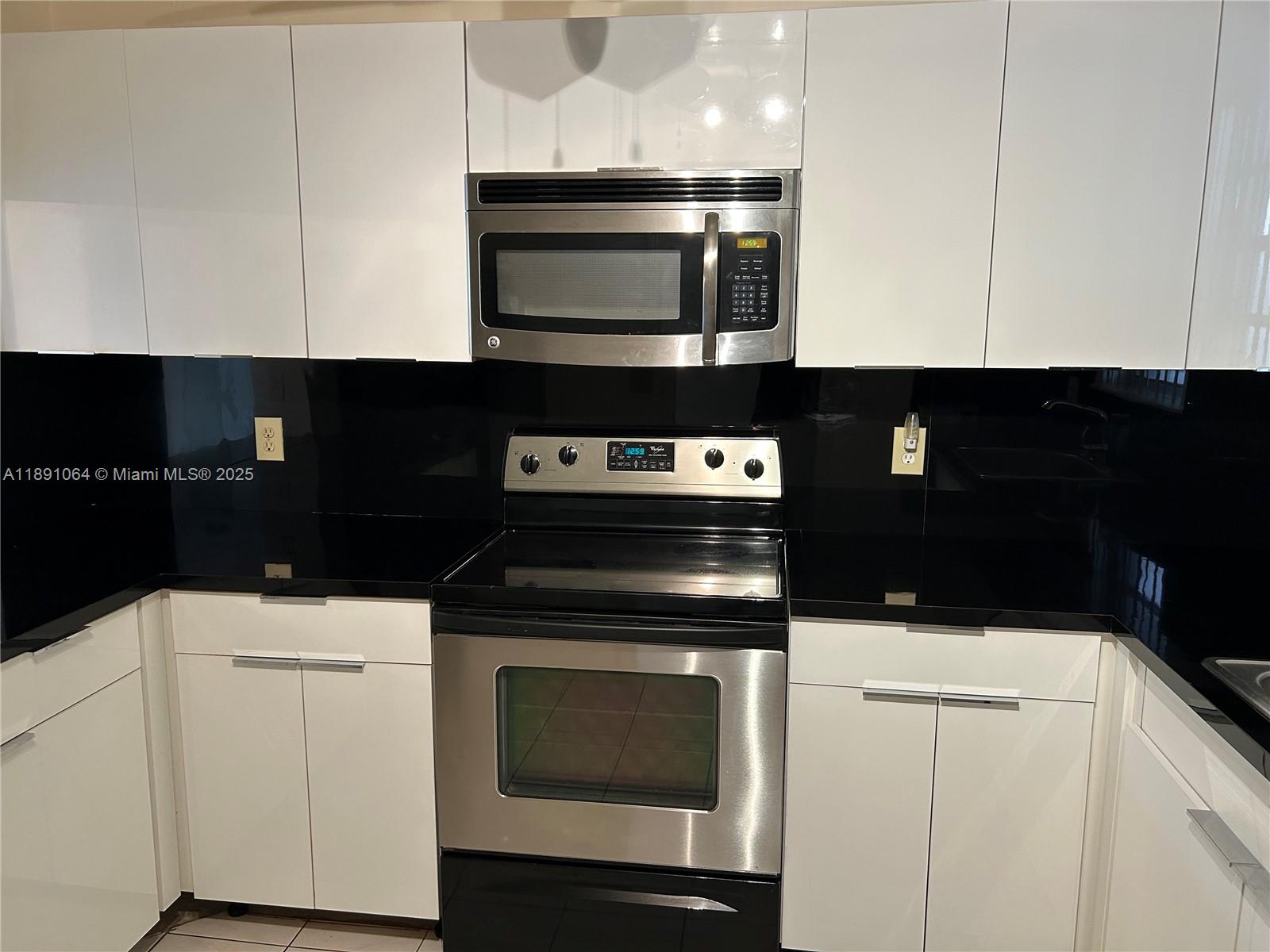 LIVE OAK CONDO FIVE - Residential Lease
