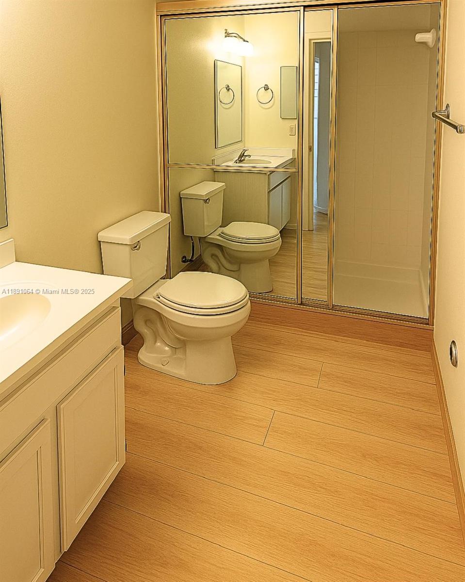 LIVE OAK CONDO FIVE - Residential Lease