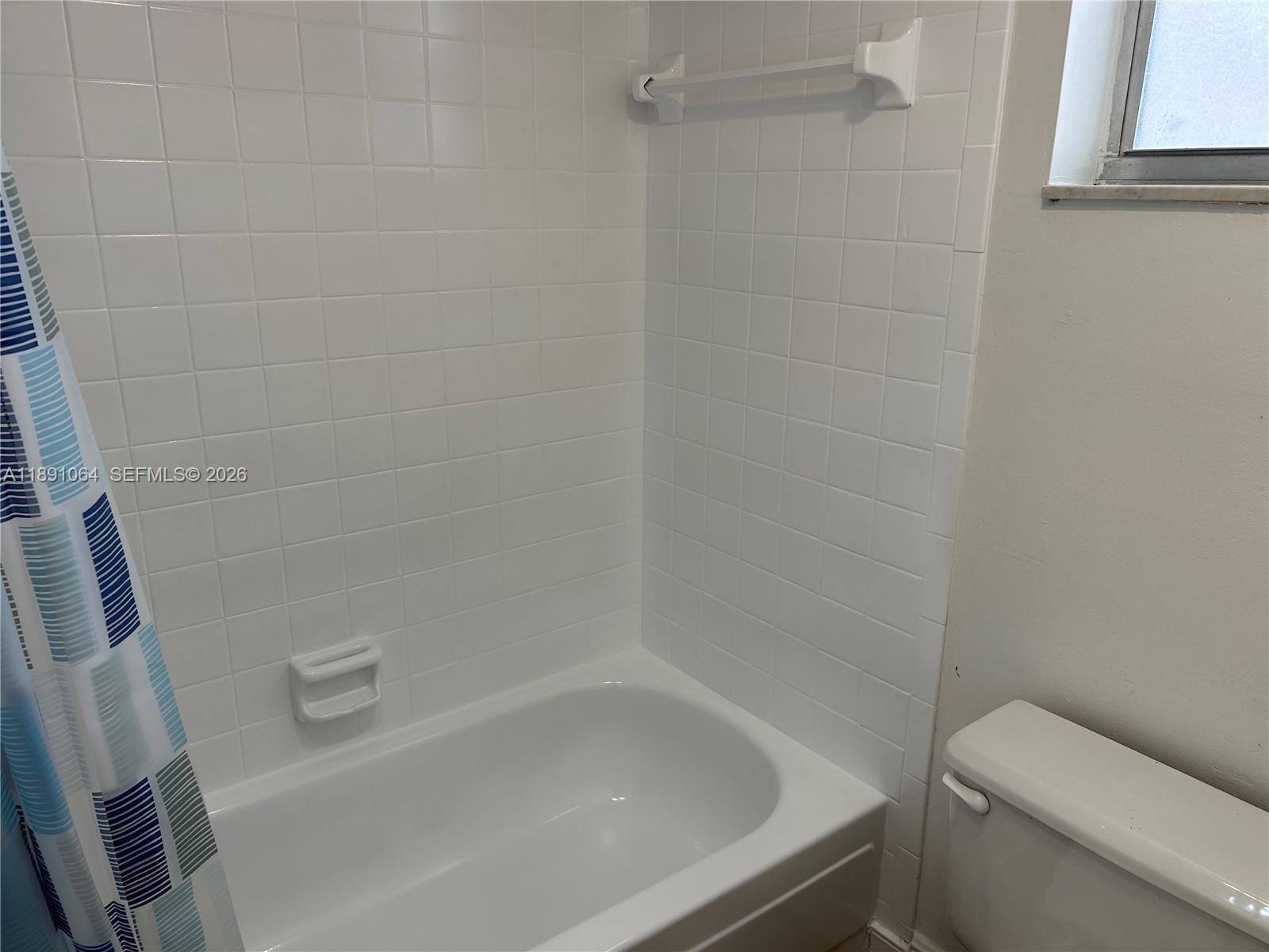 LIVE OAK CONDO FIVE - Residential Lease