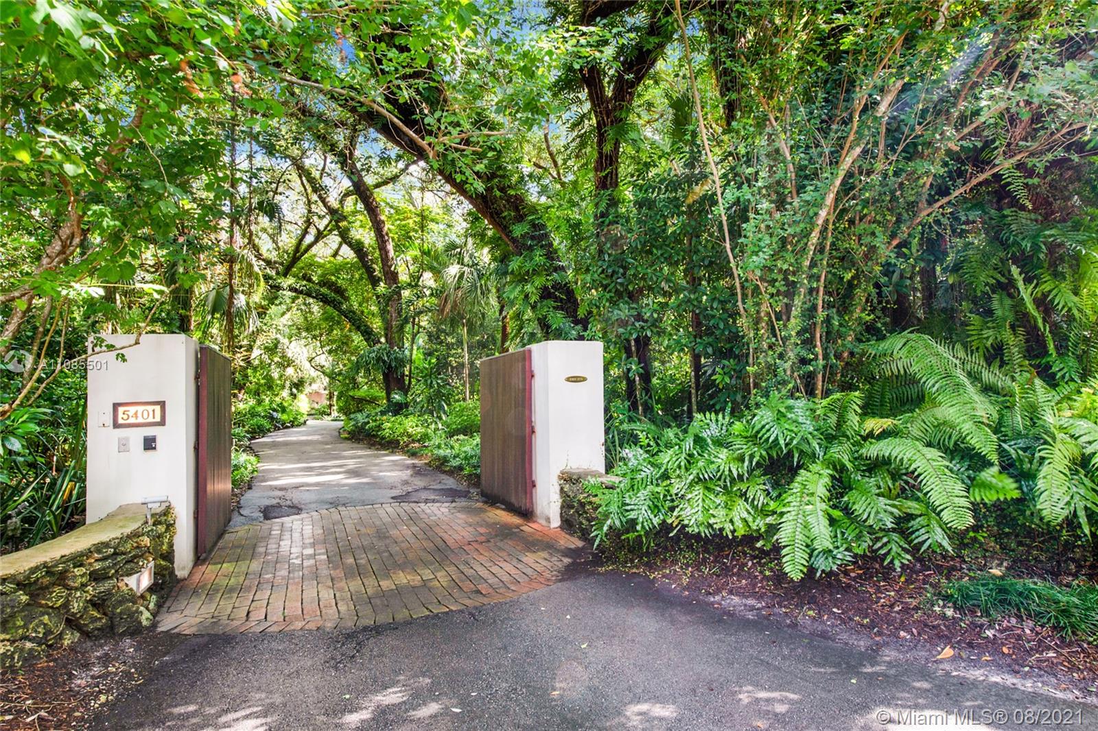 1STAADD HAMMOCK LAKE 2 - Residential