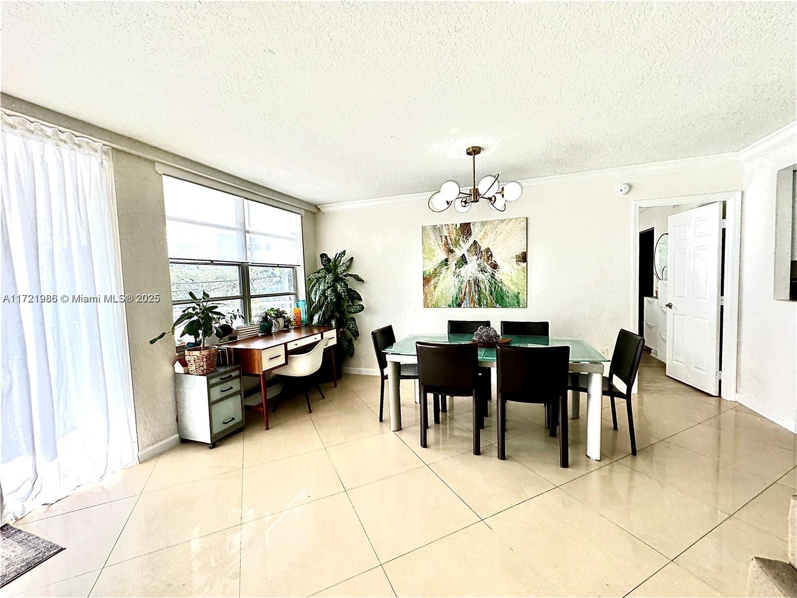 THE VINTAGE CONDO - Residential