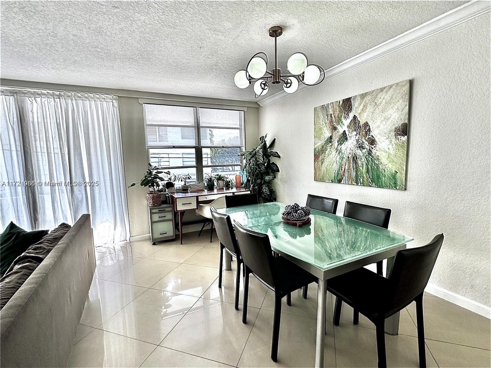 THE VINTAGE CONDO - Residential