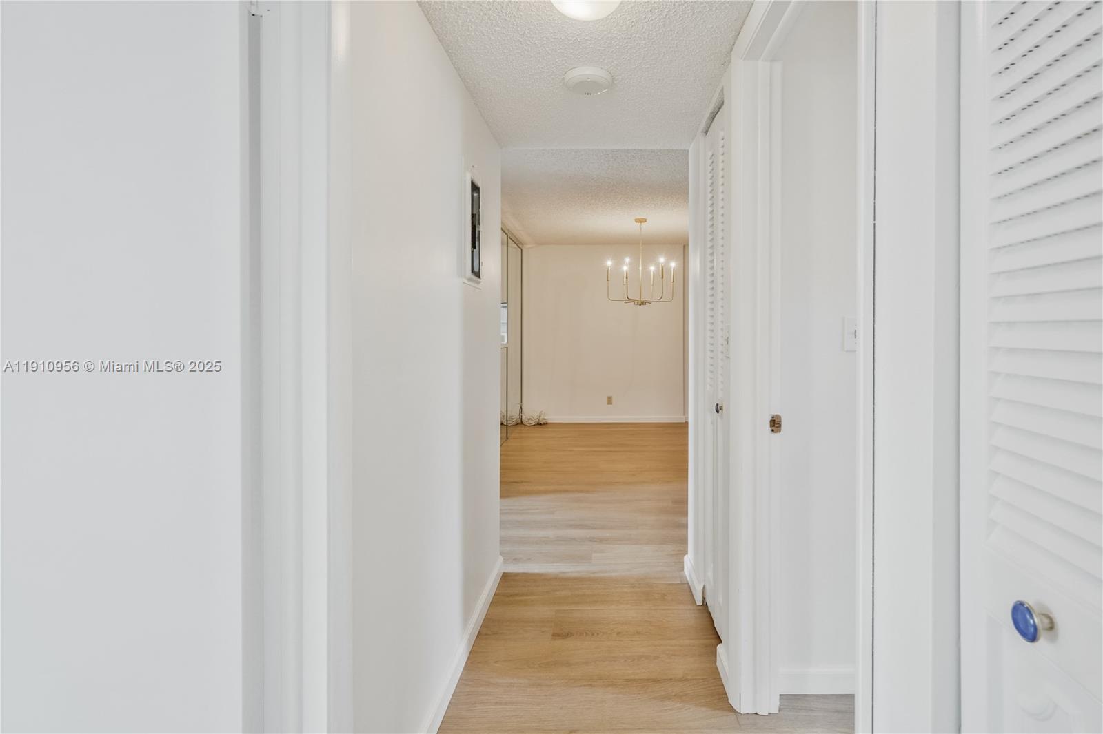 MEADOWBROOK LAKES VIEW CO - Residential Lease