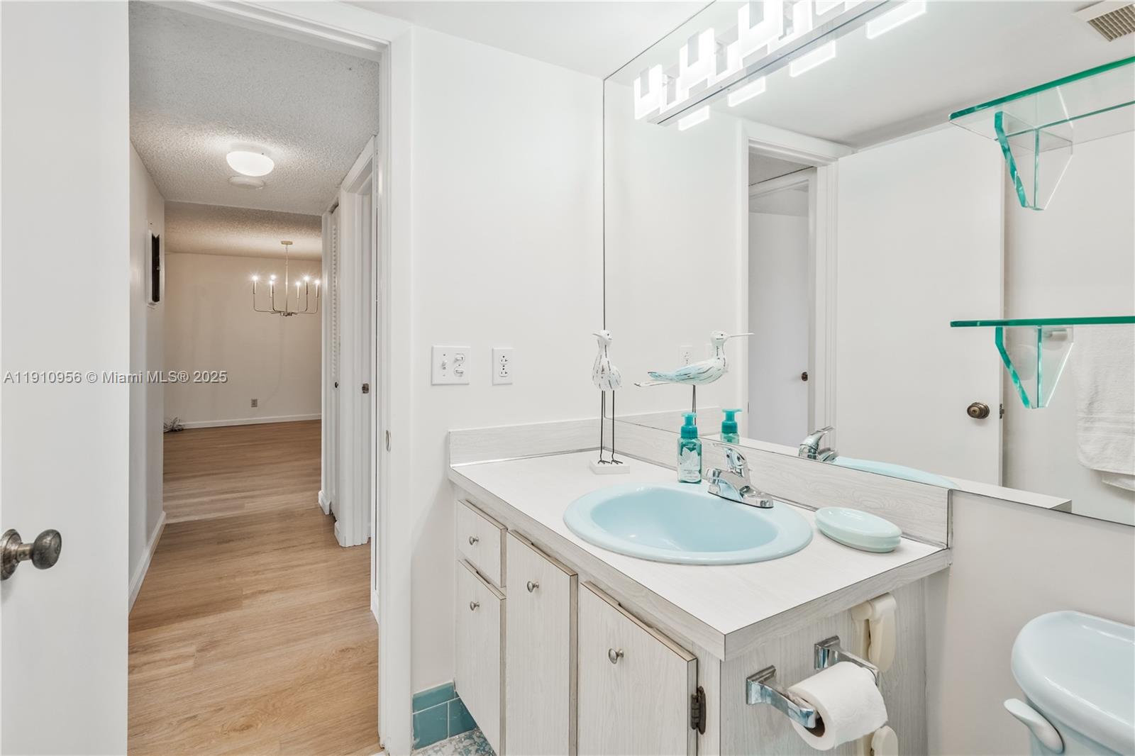 MEADOWBROOK LAKES VIEW CO - Residential Lease