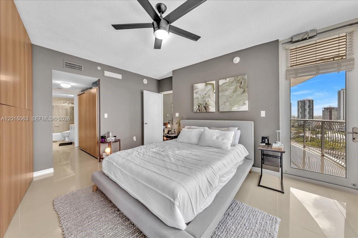 OPERA TOWER CONDO - Residential