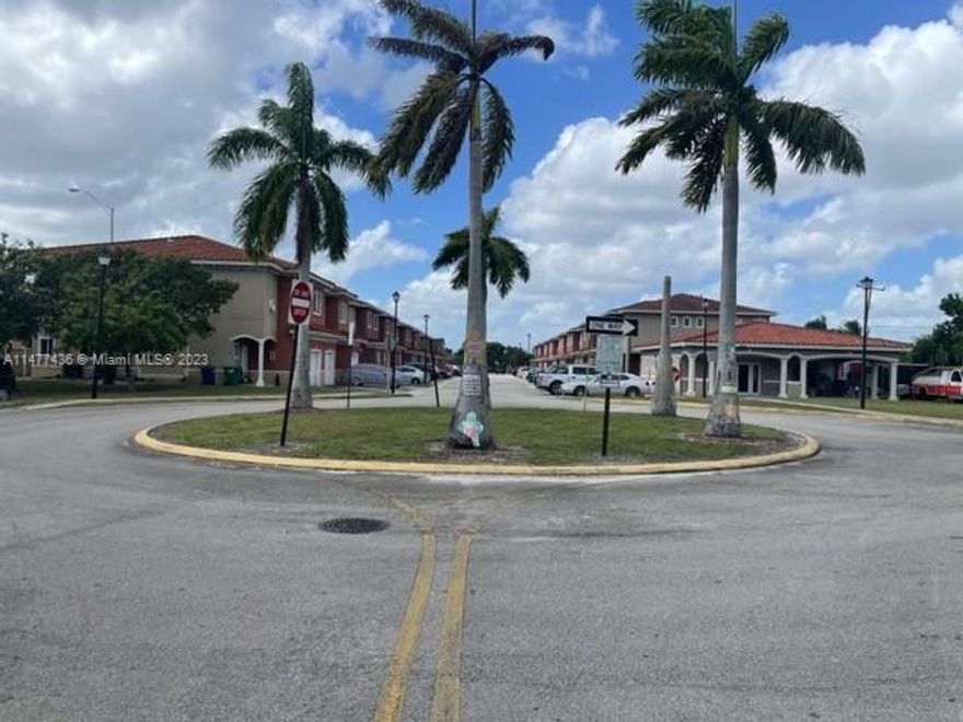 35 TOWNHOMES UNITS, TOTAL OF 9 BUILDINGS INCLUDING A CLUBHOUSE. 8 BUILDINGS (BUILT IN 2016) 4 TOWNHOMES IN EACH BUILDING (4 BEDROOM 3.5 BATH ) AND 1 BUILDING (BUILT IN 2008) OF 3 TOWNHOMES (3 BEDROOM 2.5 BATH + 1 CAR GARAGE ) LAND 2.78 ACRES  BUILDING SIZE 60,30 SQFT.