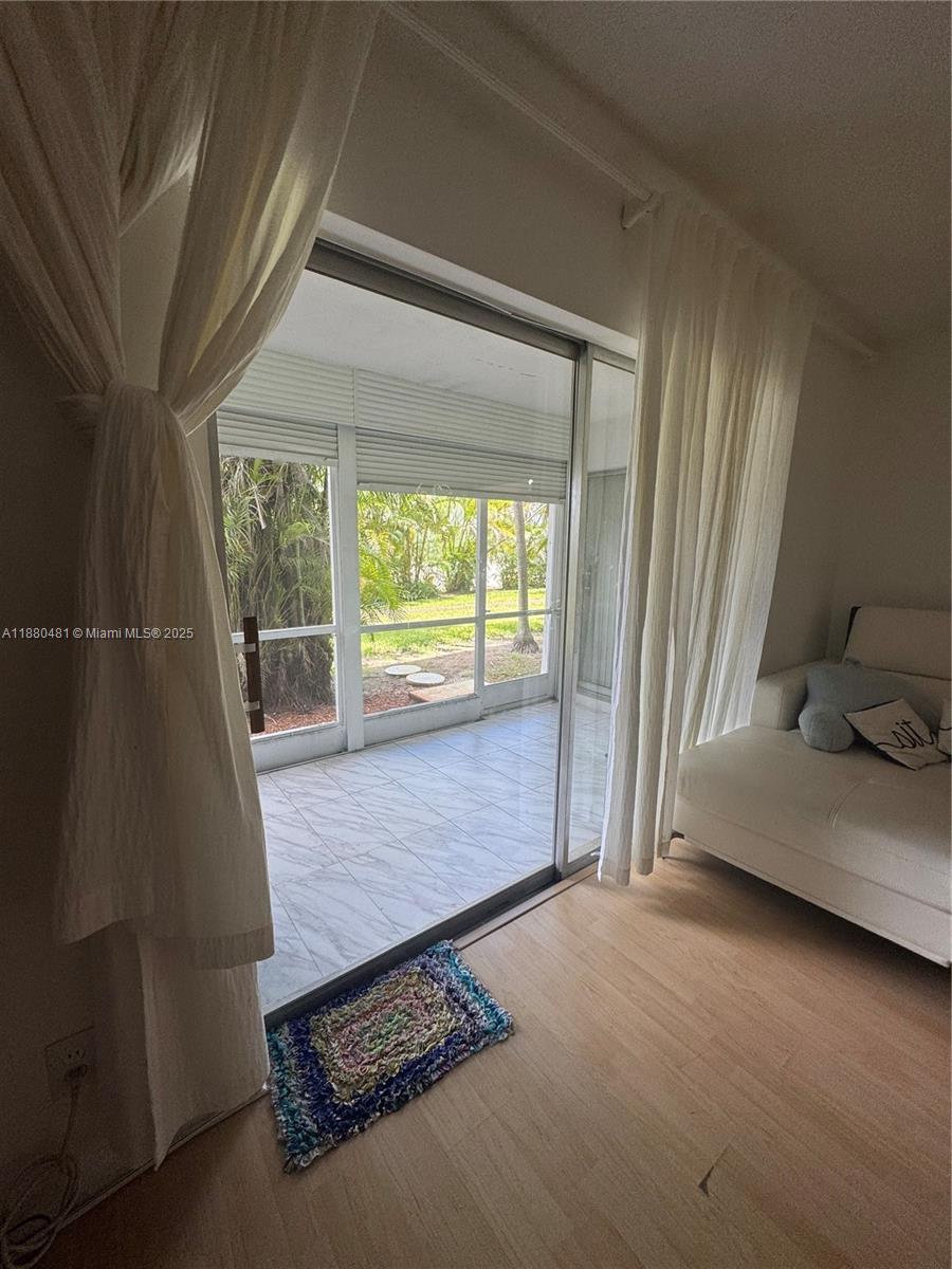 PALM ROYAL APTS INC CONDO - Residential