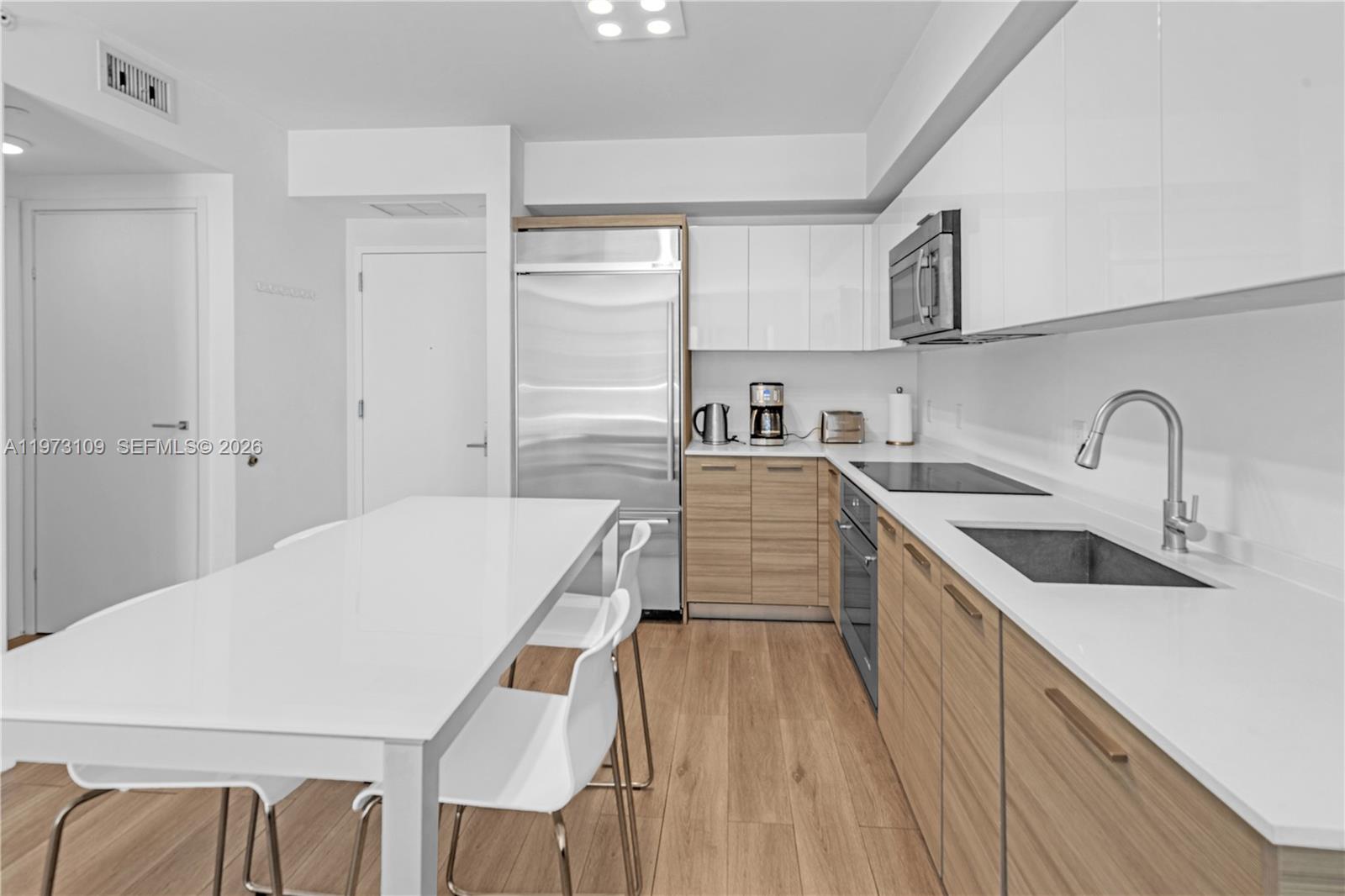 BRICKELLHOUSE CONDO - Residential