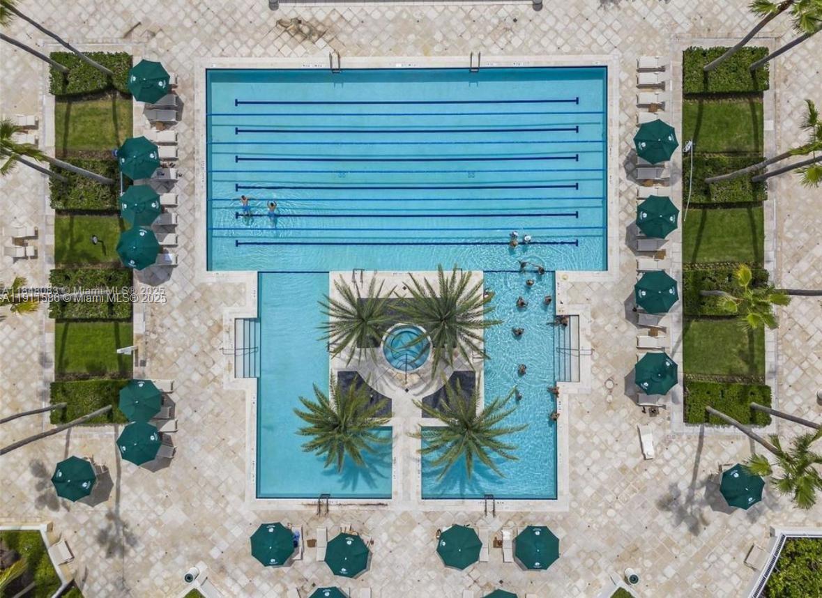 CLUB TOWER THREE CONDO - Residential