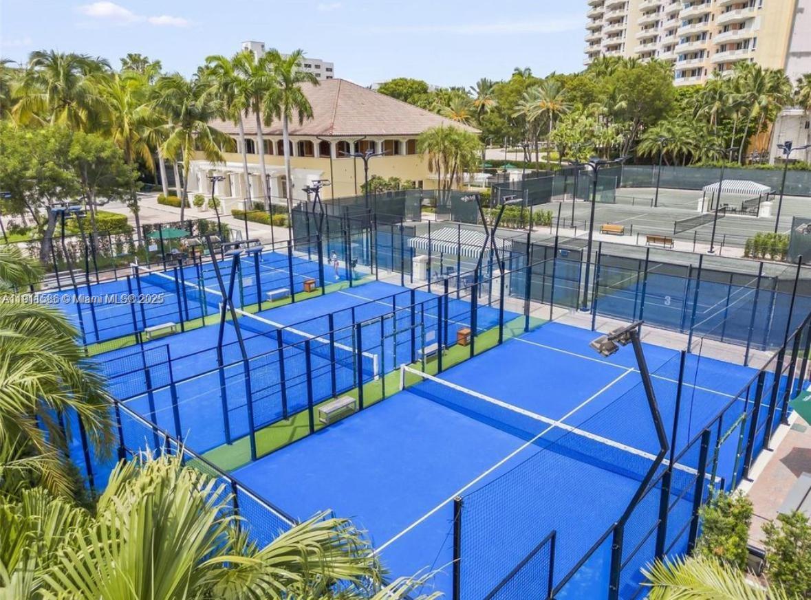 CLUB TOWER THREE CONDO - Residential