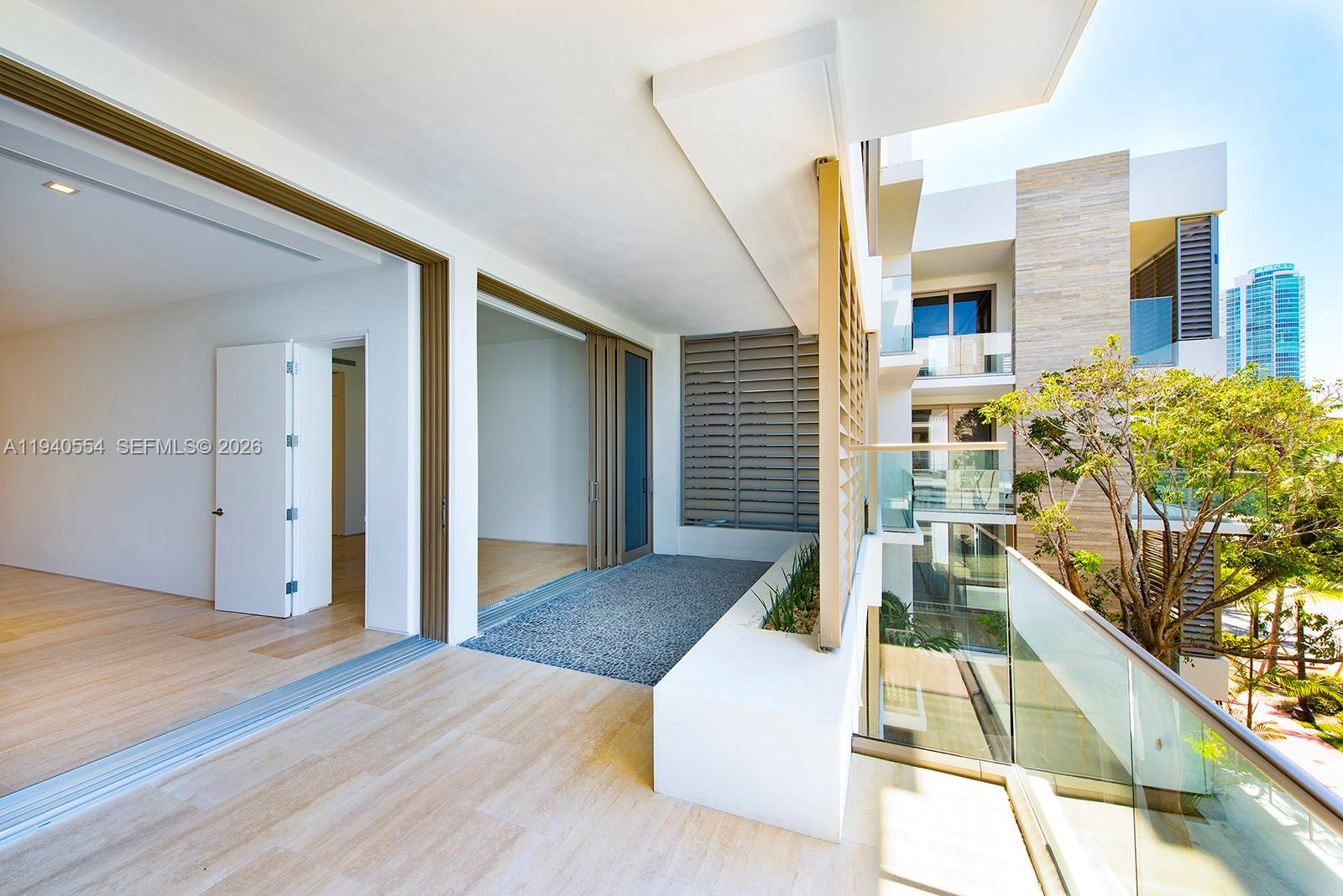 311 Meridian Ave 302