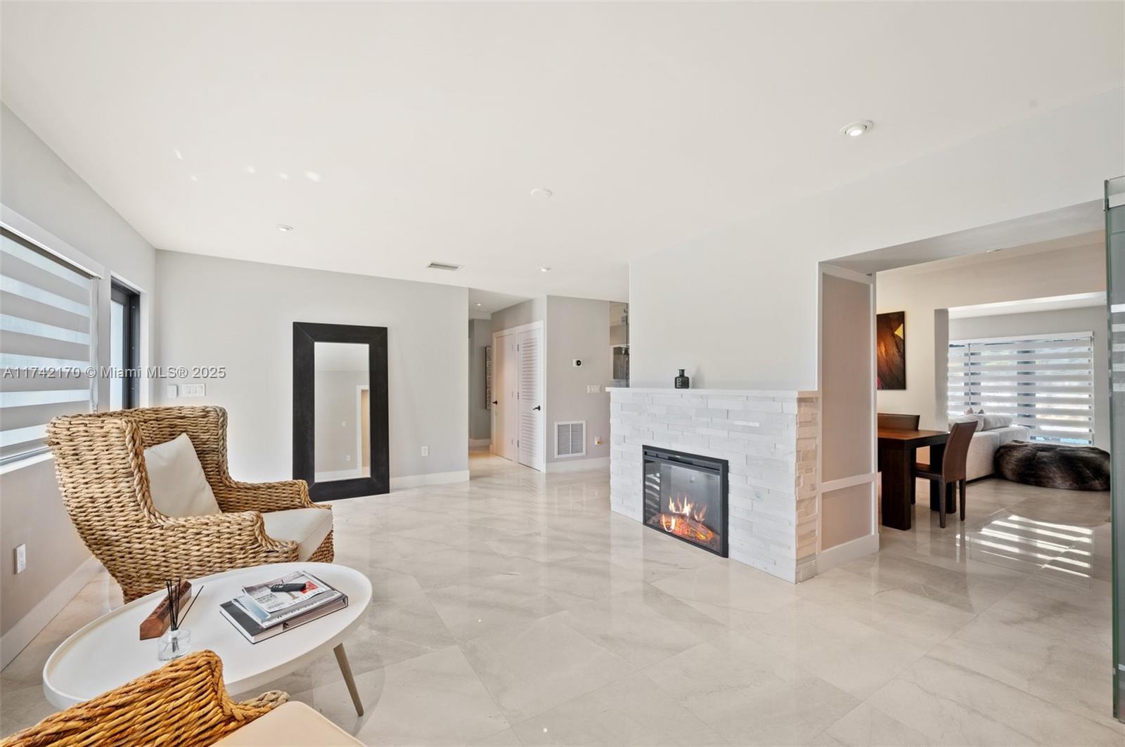 MIAMI SHORES SEC 1 AMD - Residential