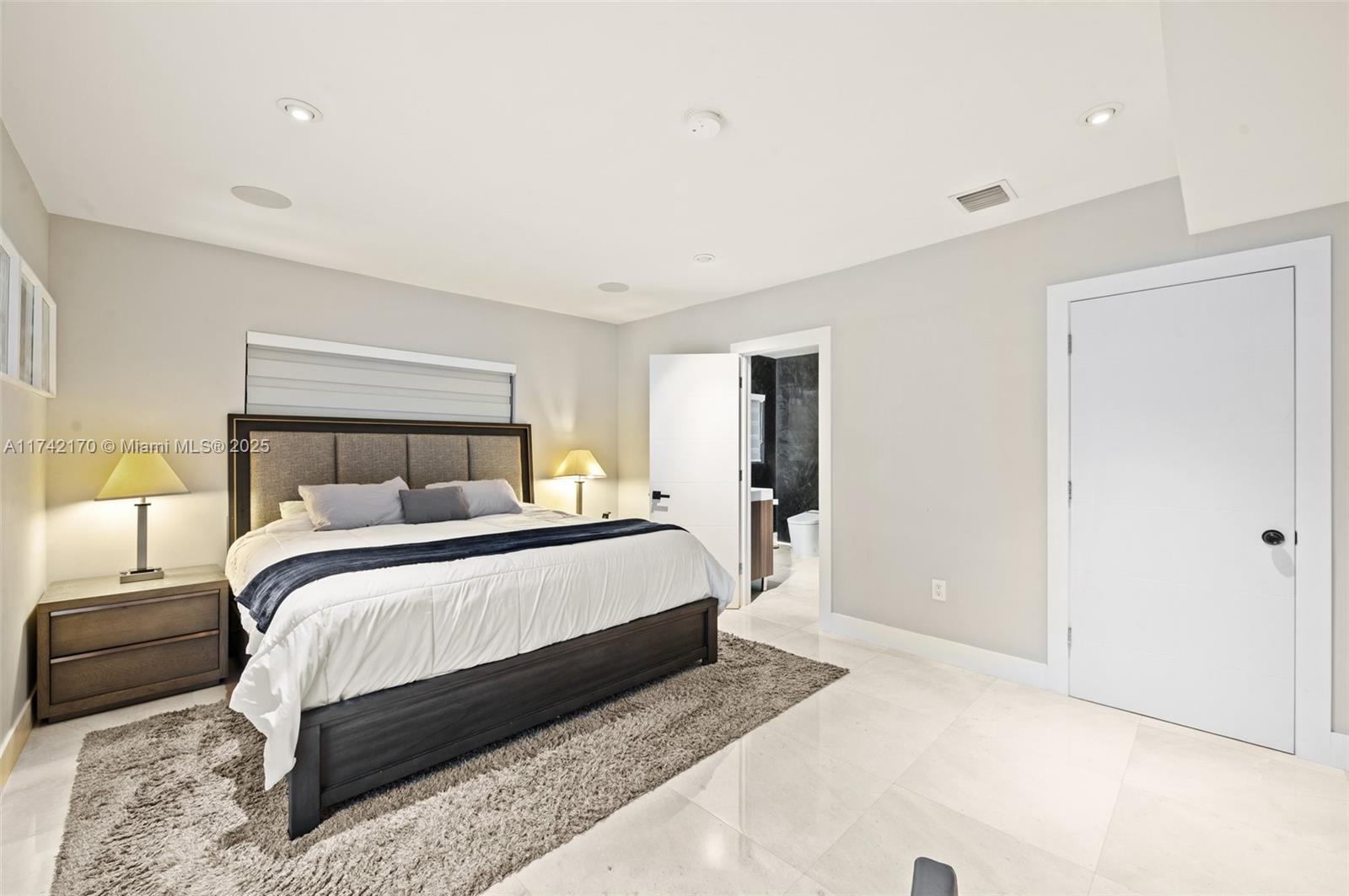 MIAMI SHORES SEC 1 AMD - Residential