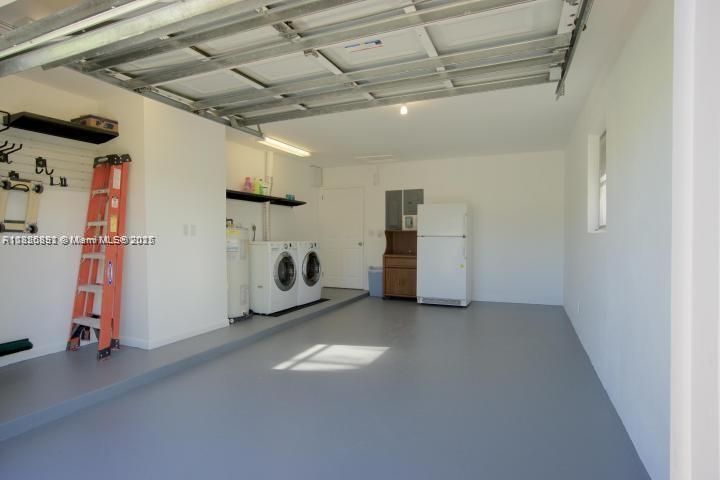 PGA NATIONAL GOLF CLUB ES - Residential Lease