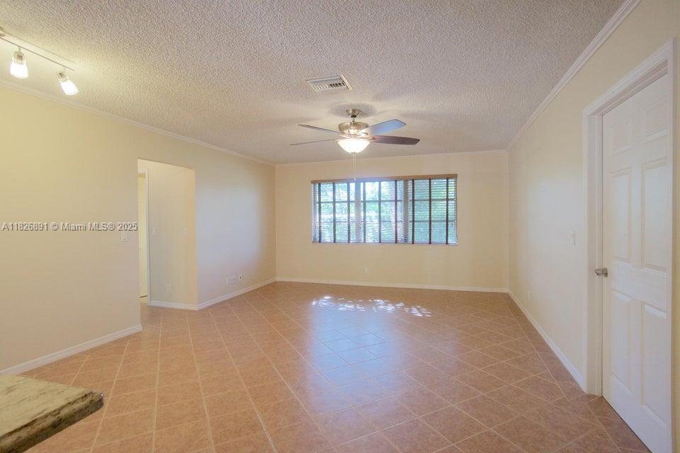 PGA NATIONAL GOLF CLUB ES - Residential Lease