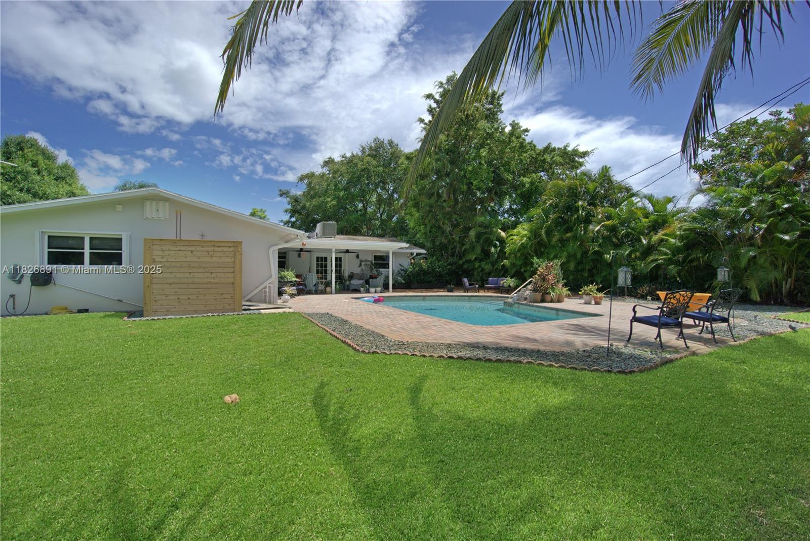 PGA NATIONAL GOLF CLUB ES - Residential Lease