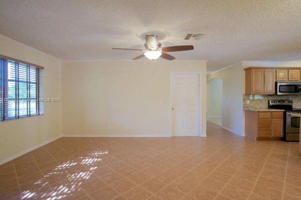 PGA NATIONAL GOLF CLUB ES - Residential Lease