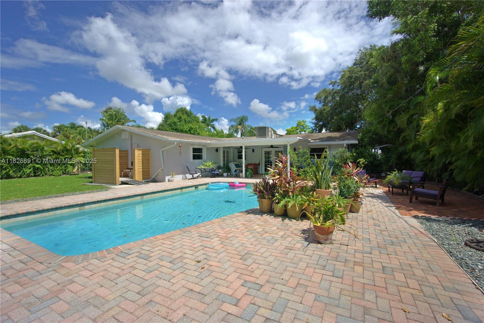 PGA NATIONAL GOLF CLUB ES - Residential Lease