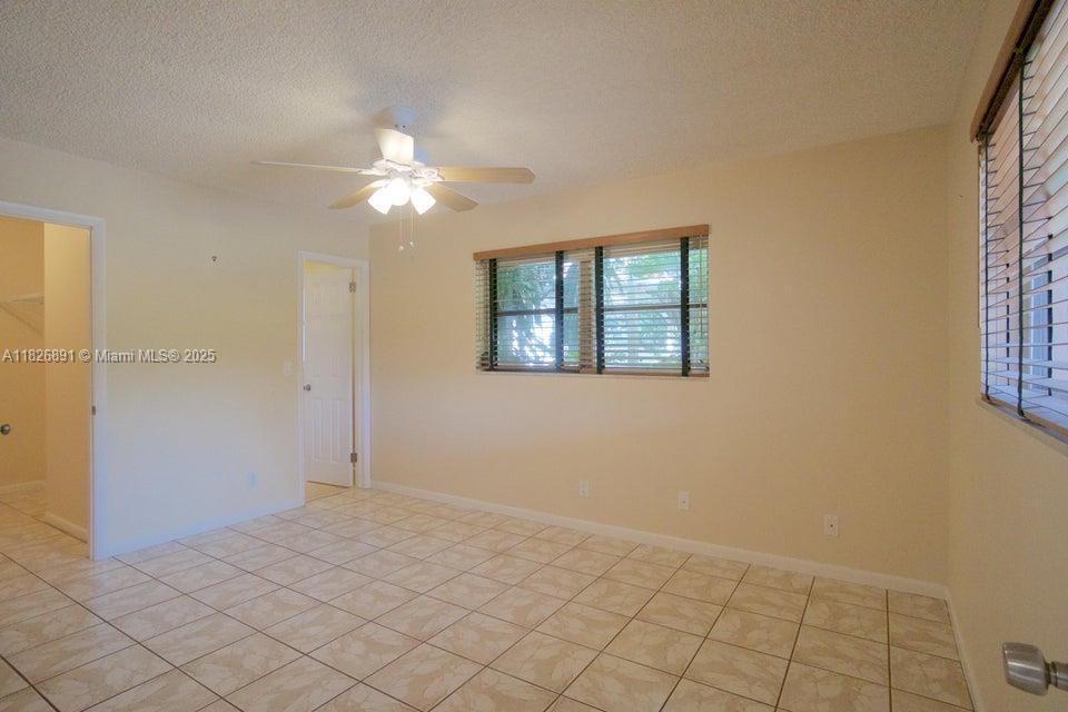 PGA NATIONAL GOLF CLUB ES - Residential Lease