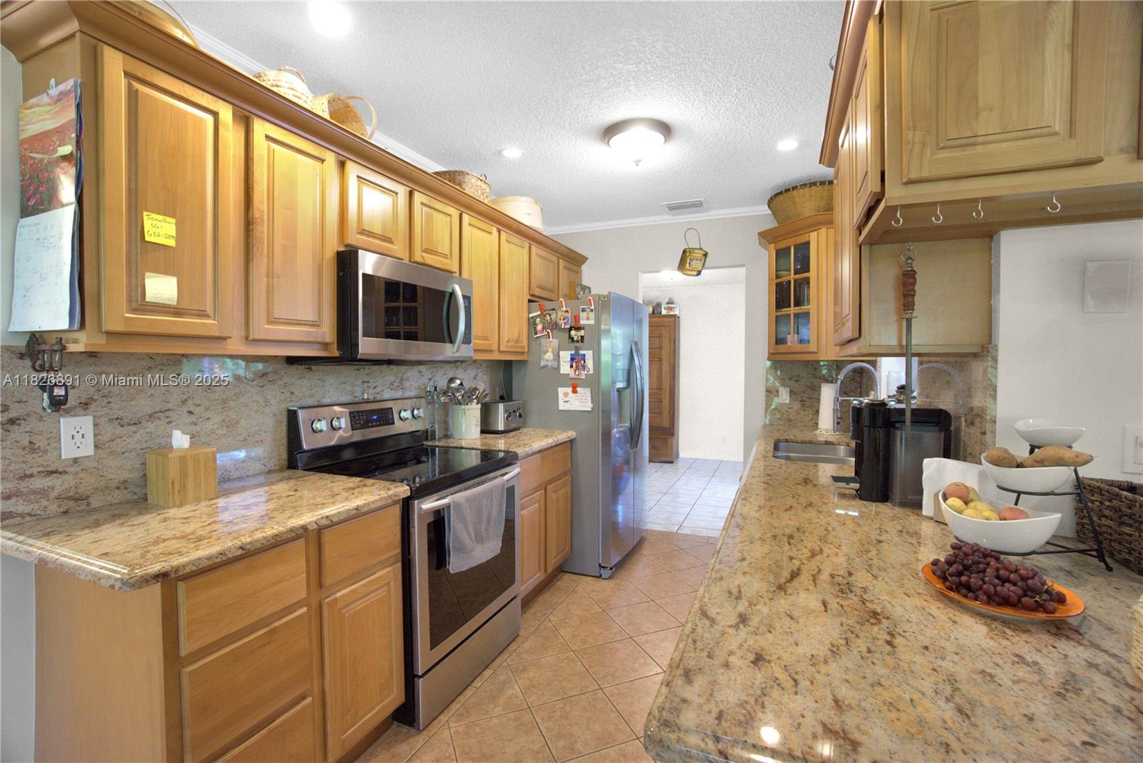 PGA NATIONAL GOLF CLUB ES - Residential Lease