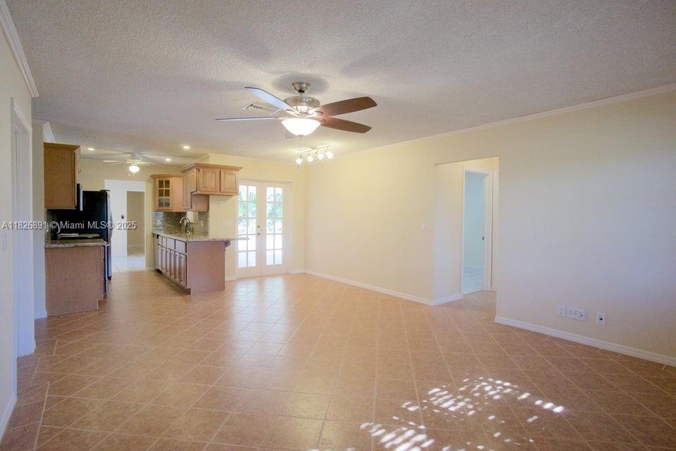 PGA NATIONAL GOLF CLUB ES - Residential Lease