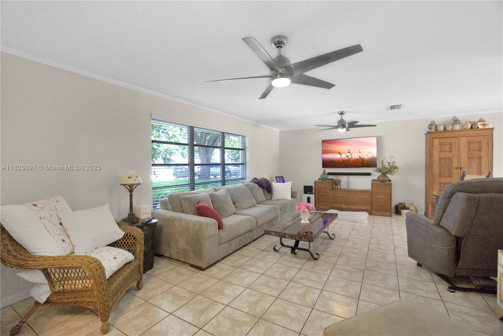 PGA NATIONAL GOLF CLUB ES - Residential Lease