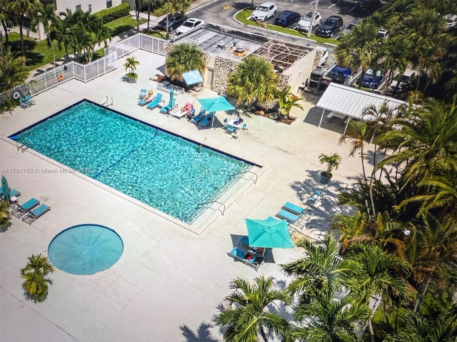 VILLA DORADA CONDO NO 2 - Residential