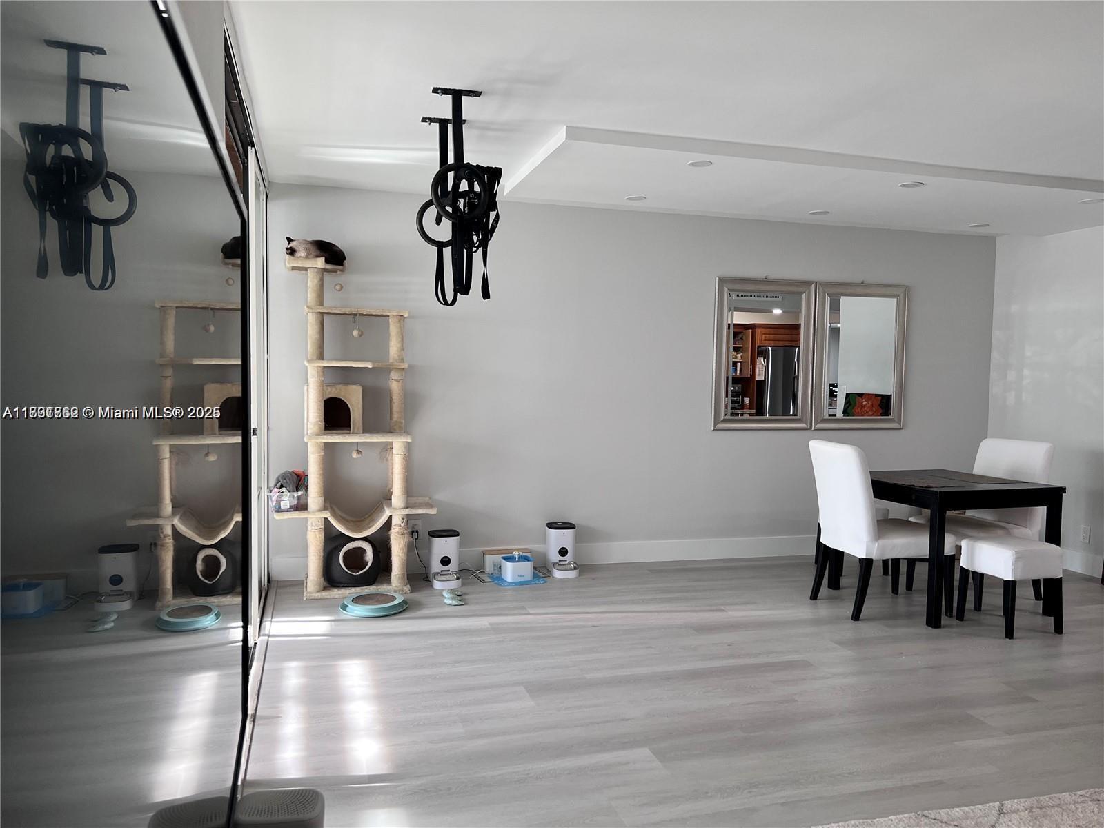 VILLA DORADA CONDO NO 2 - Residential
