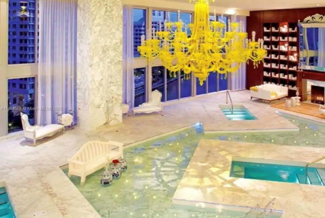 ICON BRICKELL NO TWO - Residential