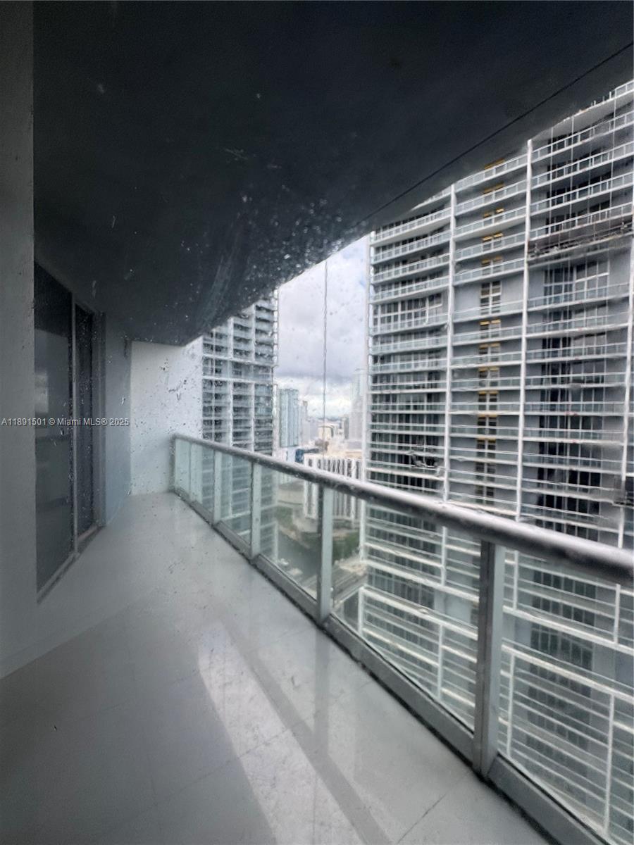 ICON BRICKELL NO TWO - Residential
