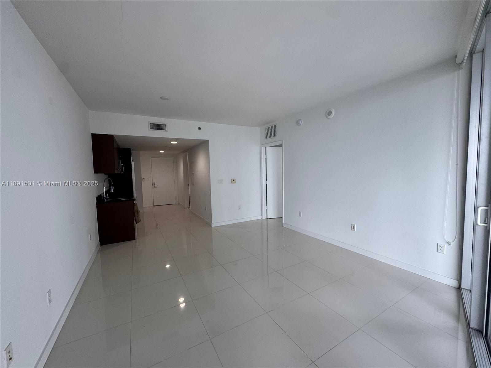 ICON BRICKELL NO TWO - Residential