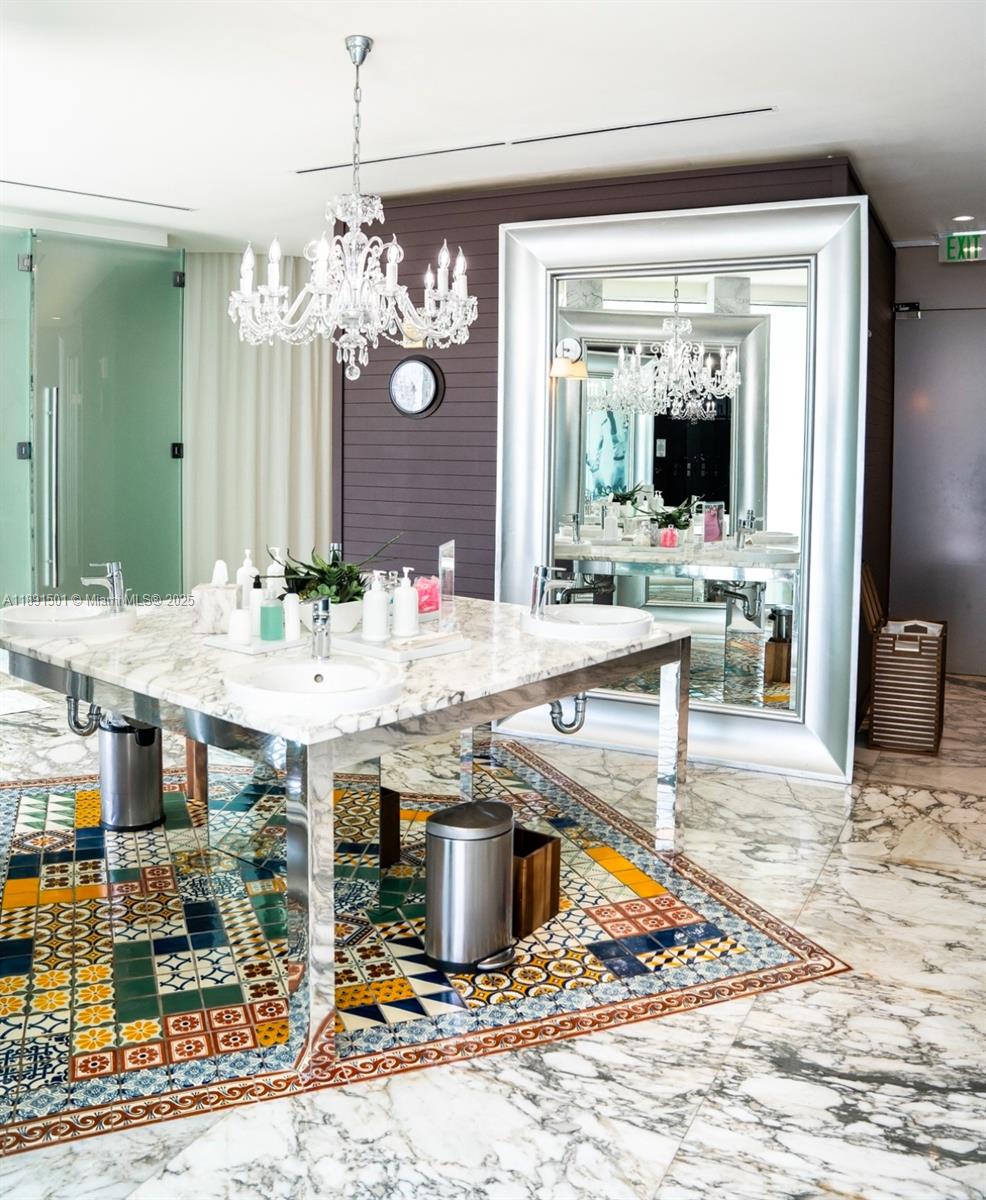 ICON BRICKELL NO TWO - Residential