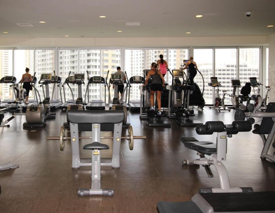 ICON BRICKELL NO TWO - Residential