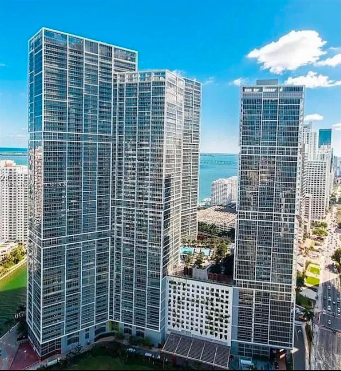 ICON BRICKELL NO TWO - Residential