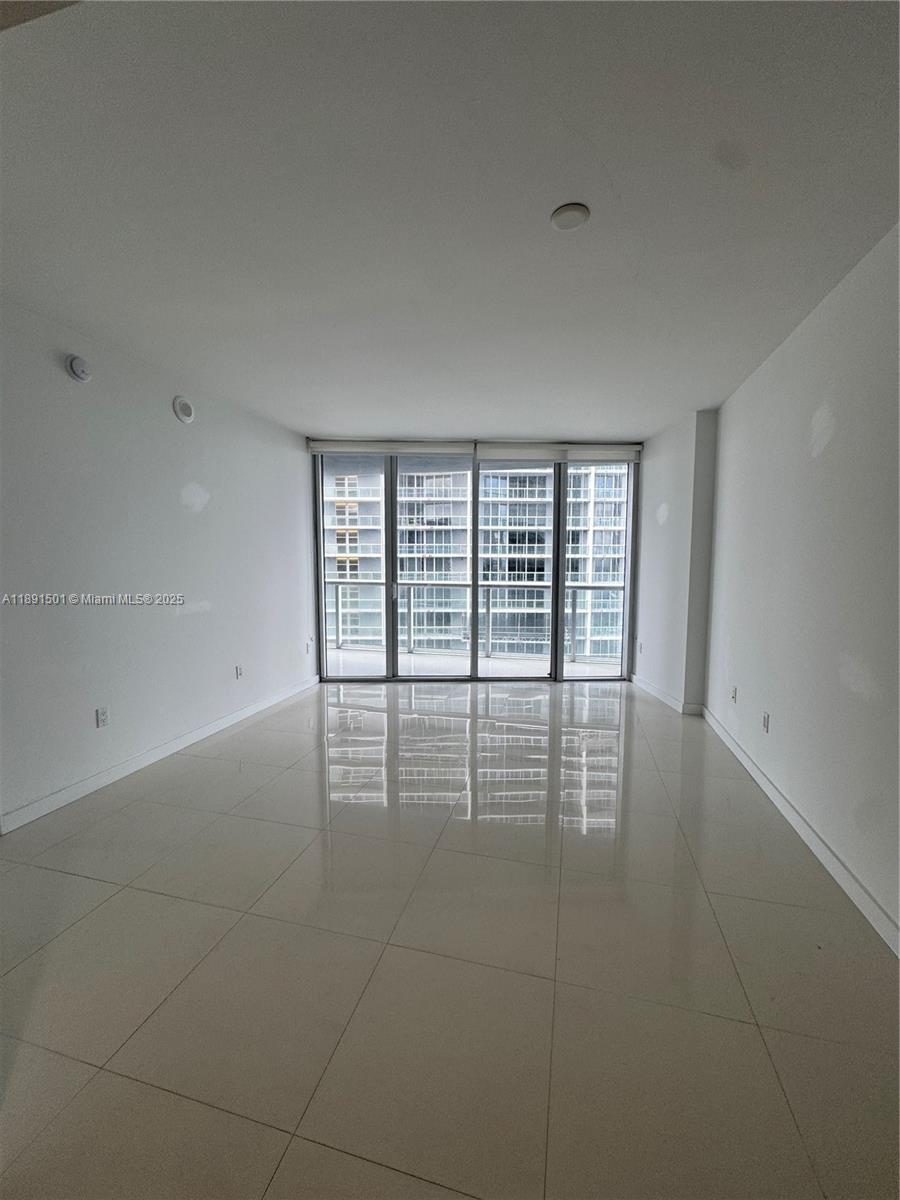 ICON BRICKELL NO TWO - Residential
