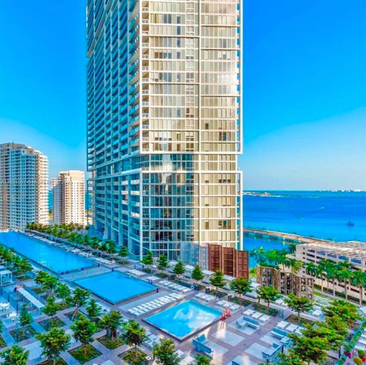 495 Brickell Ave 3706