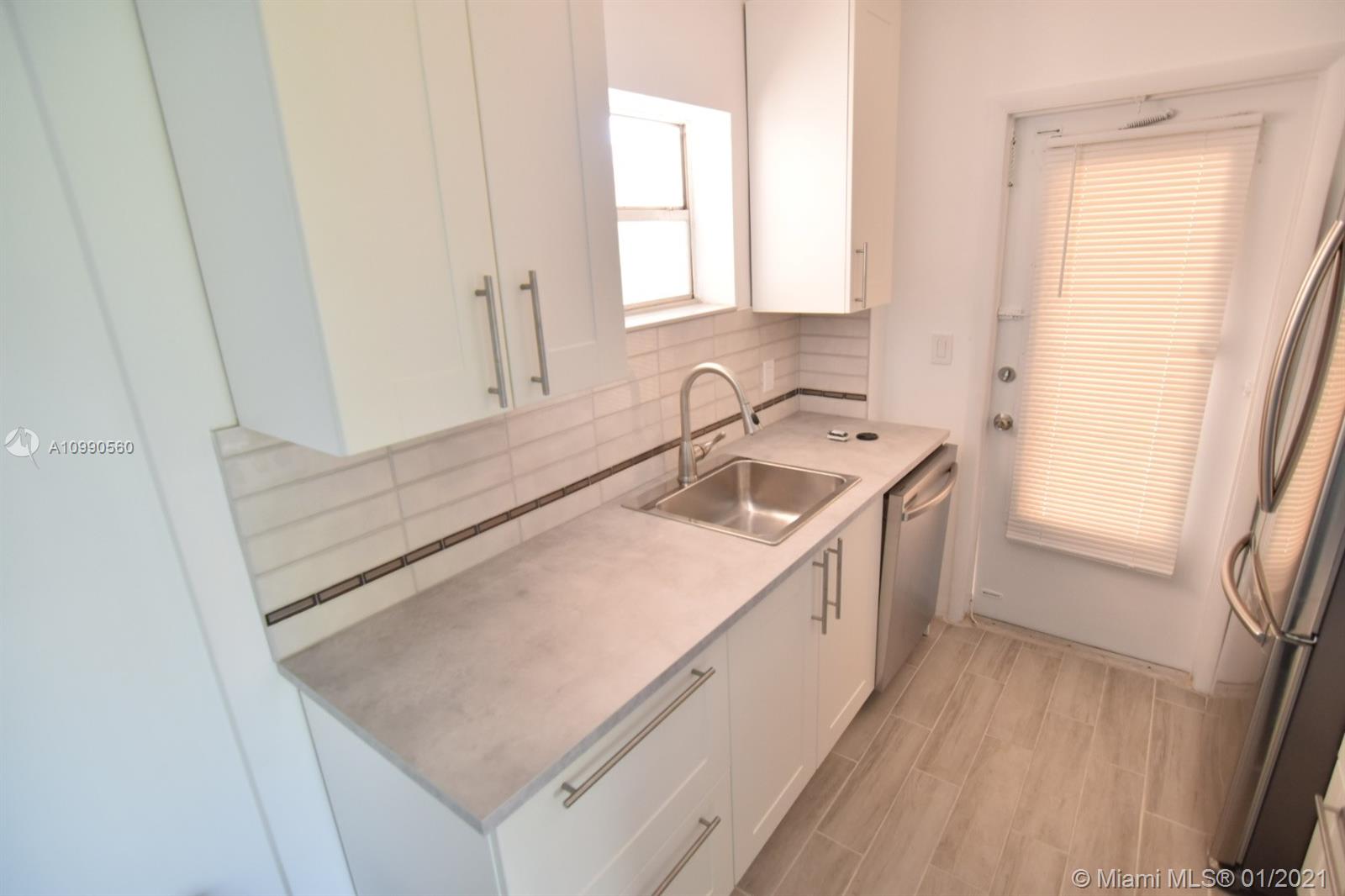 ATLANTIC SHORES DIXIE HIG - Residential Lease