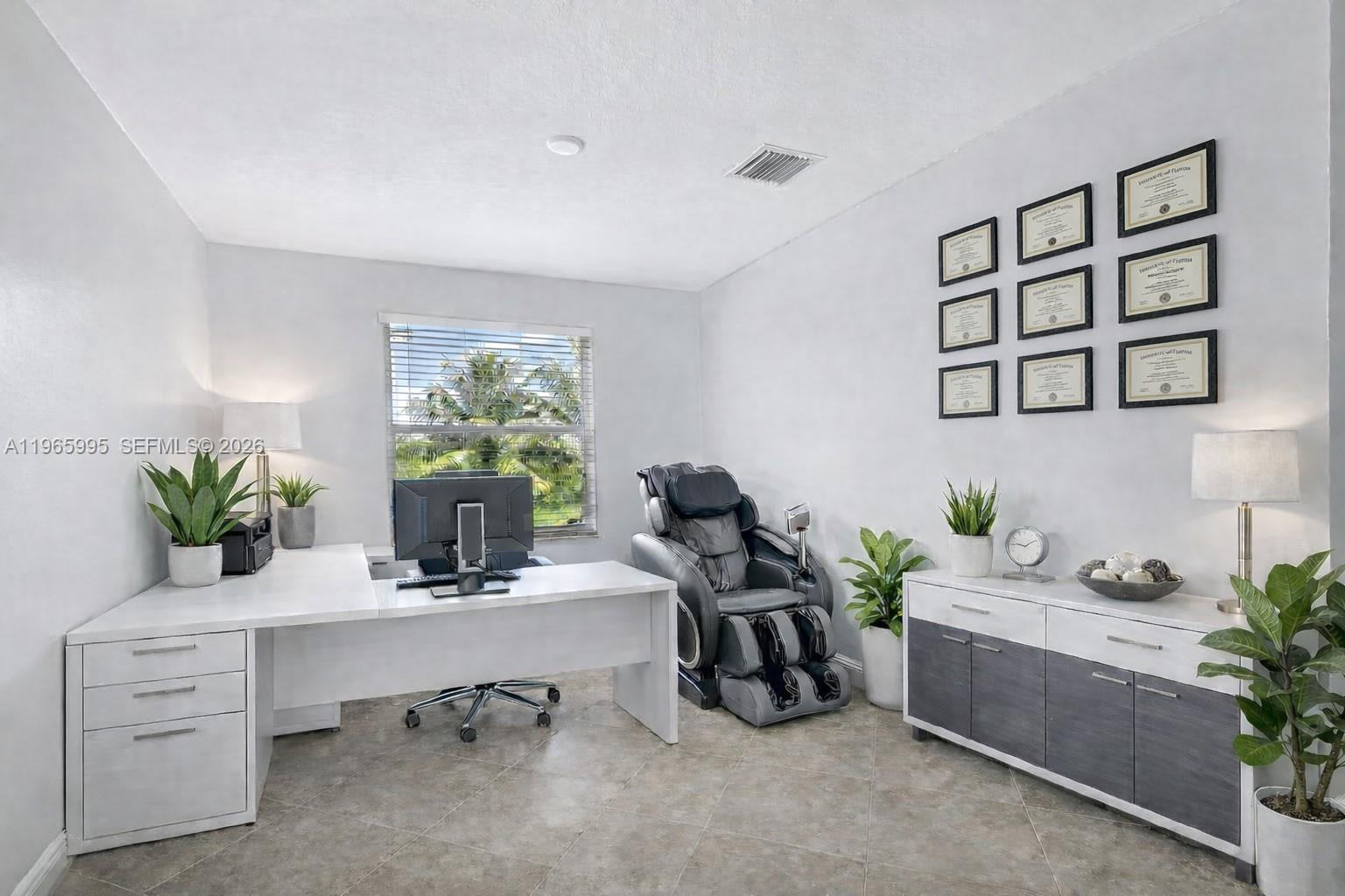 OLYMPIA 2 BLK F REPL - Residential