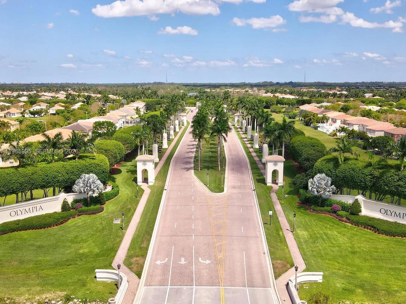 OLYMPIA 2 BLK F REPL - Residential