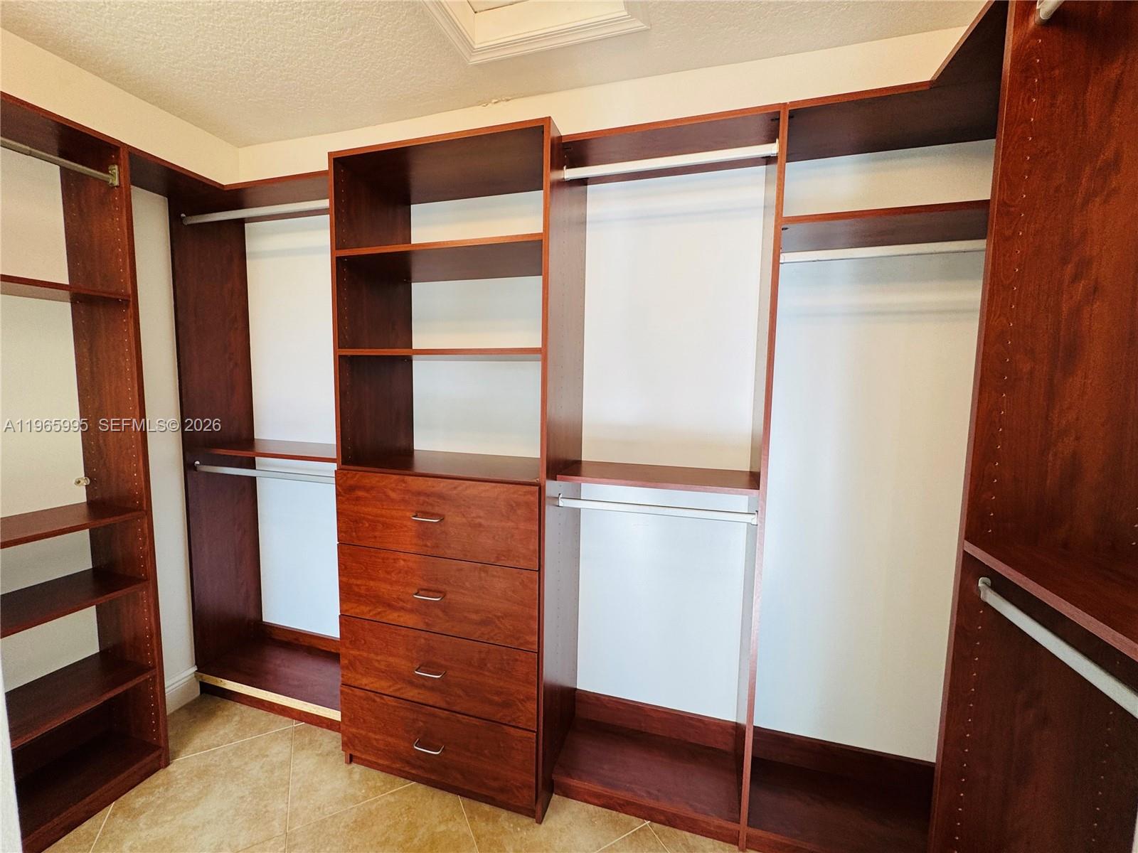 OLYMPIA 2 BLK F REPL - Residential