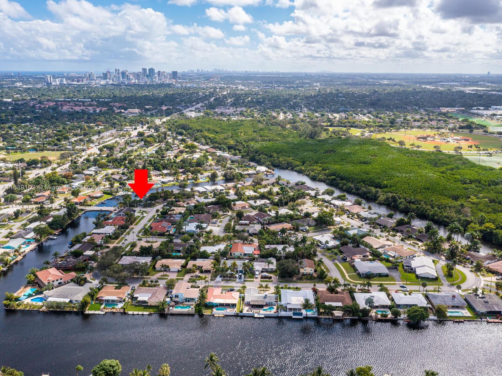 JENADA ISLE - Residential