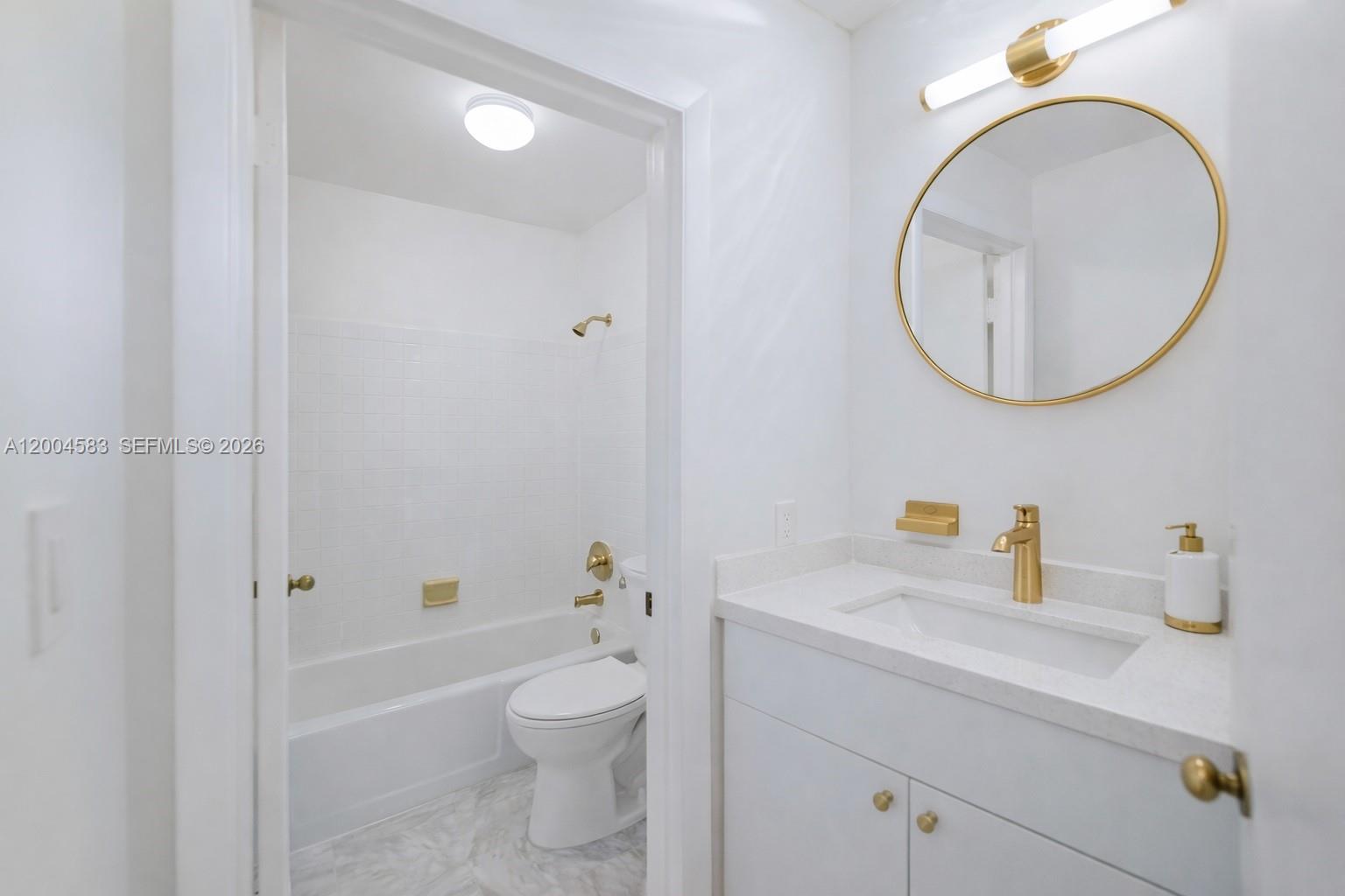 CORAL GABLES GRANADA SEC - Residential