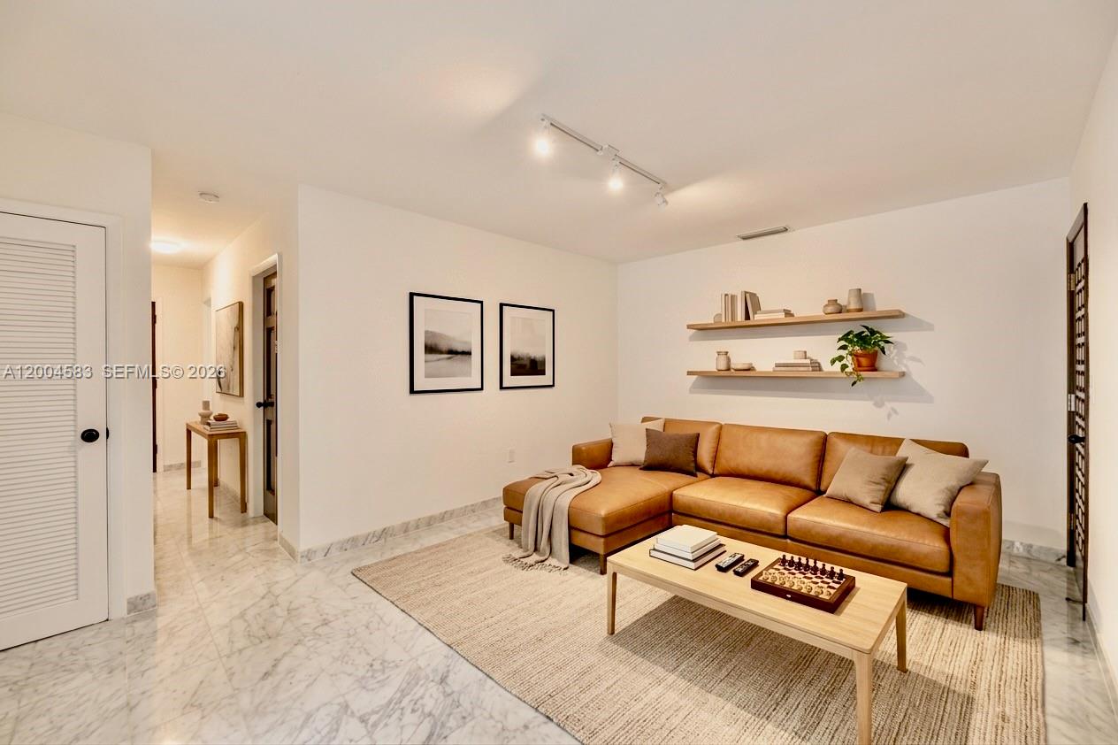 CORAL GABLES GRANADA SEC - Residential