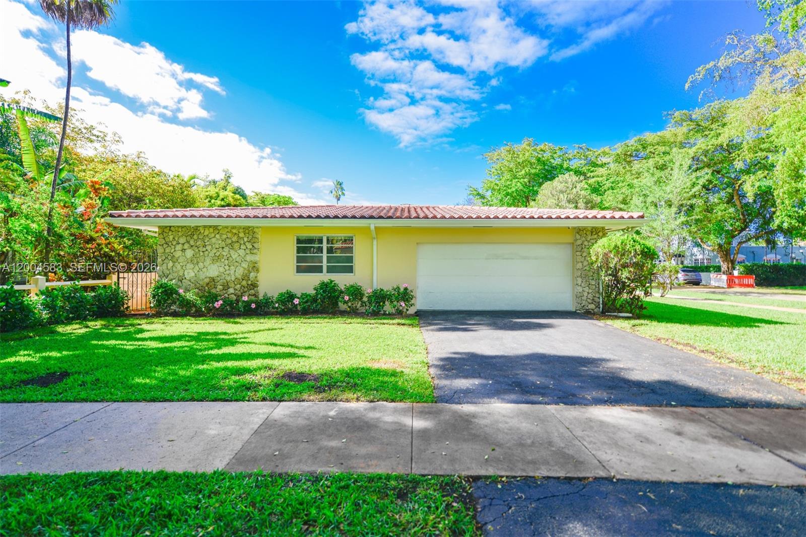 CORAL GABLES GRANADA SEC - Residential