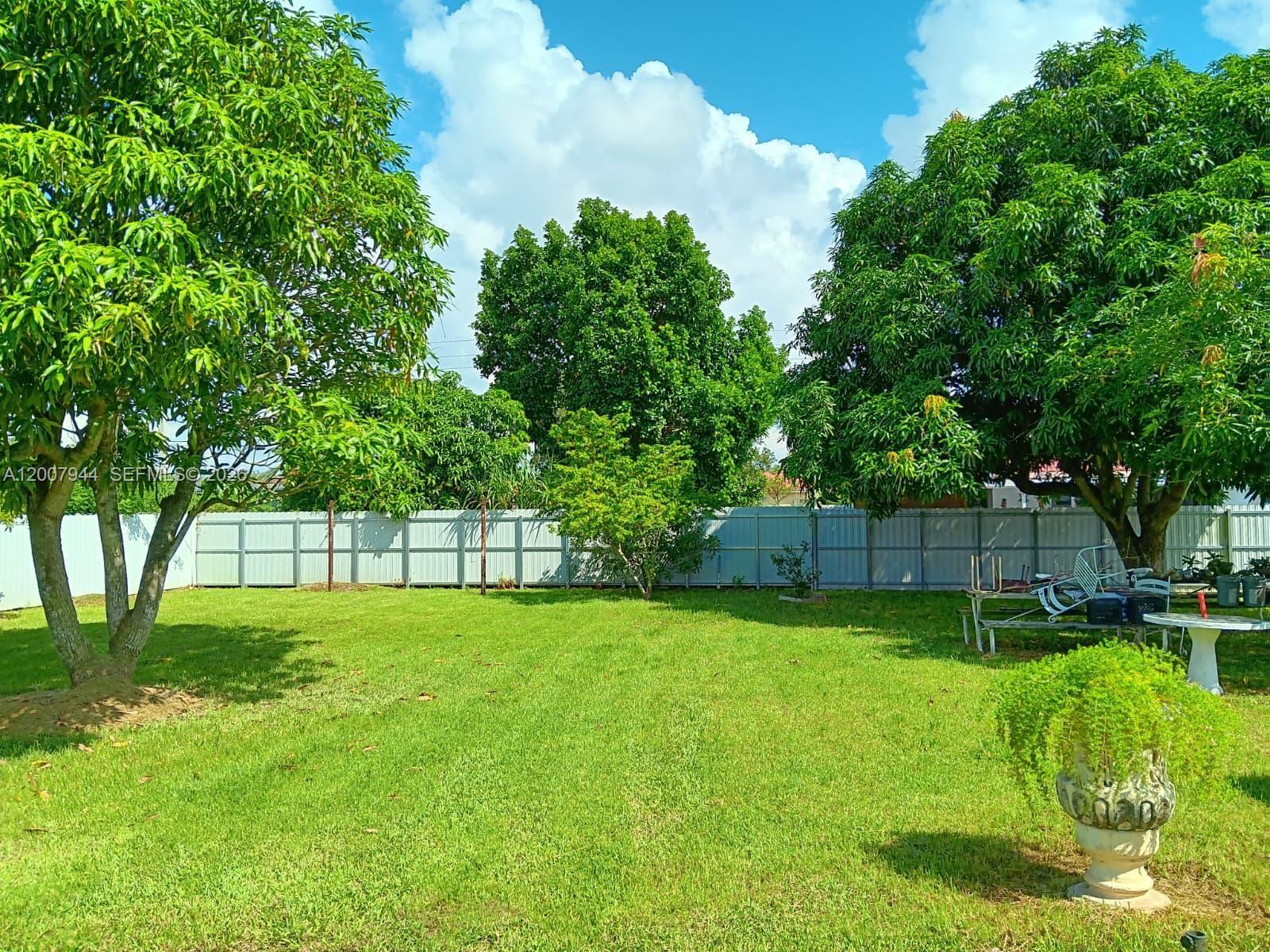 FLAMINGO PARK - Residential